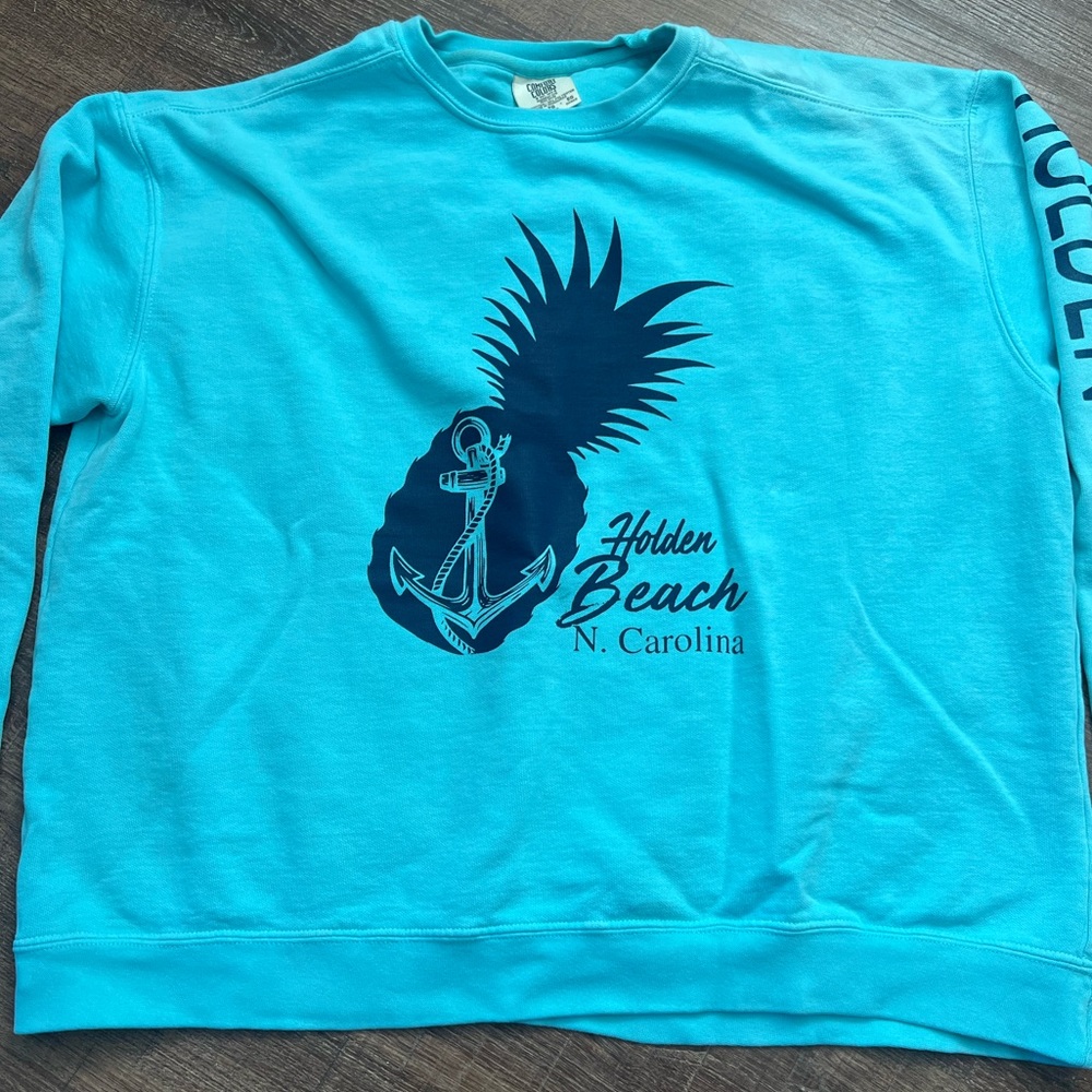 Holden Beach crewneck